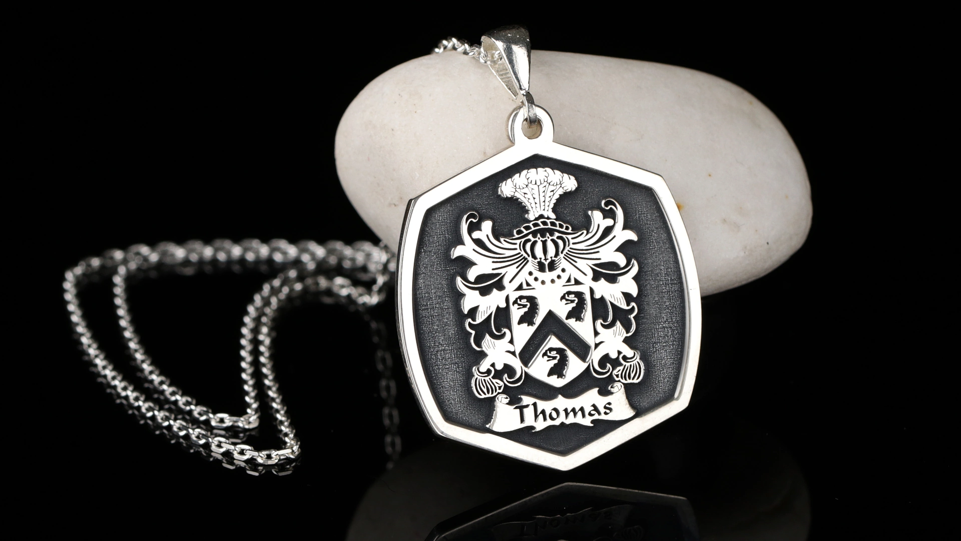 Luxury Silver and Gold Necklace With Personalized Family Logo